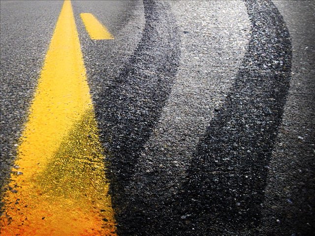 Female driver moderately injured after striking a tree in Camden County